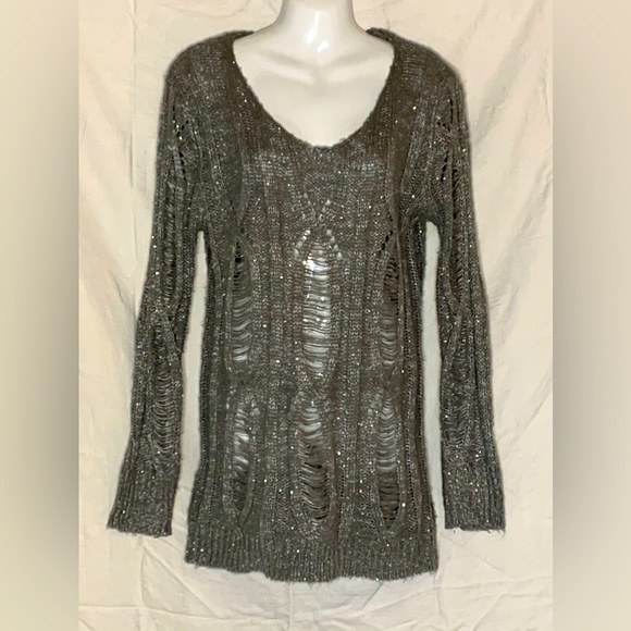 JACOB Sweater - Picture 1 of 7